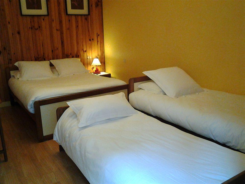 Hotel De La Tour De L'Horloge Dinan Dış mekan fotoğraf