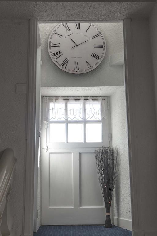 Hotel De La Tour De L'Horloge Dinan Dış mekan fotoğraf
